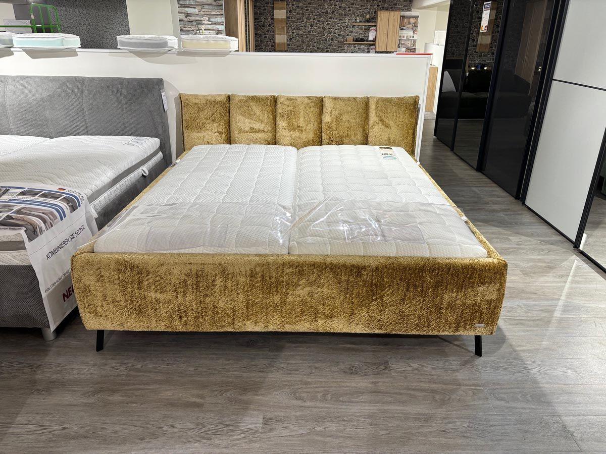Polsterbett "Casada Catarina" Stoff: Shaun old gold.