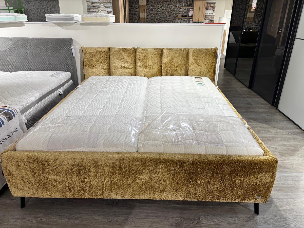 Polsterbett "Casada Catarina" Stoff: Shaun old gold.