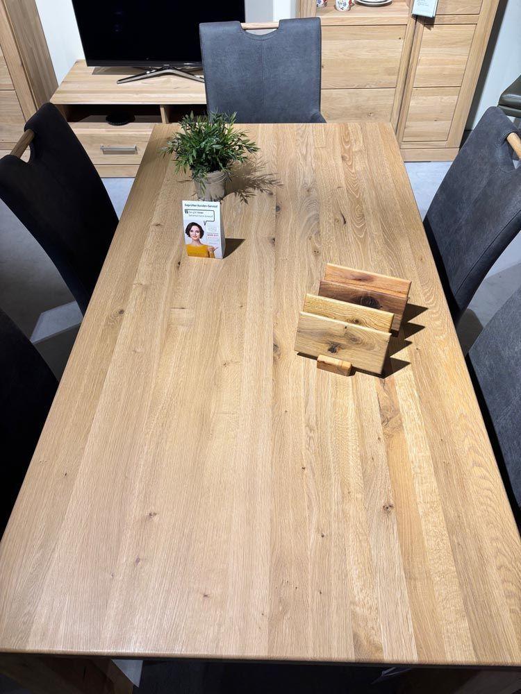 Esstisch „Geoma“ rustikale Asteiche Hartwachsöl, Bianco geschliffen.