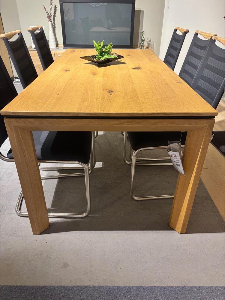 Ausziehtisch Mod.: Cortina Platte: Charakter Eiche furniert.