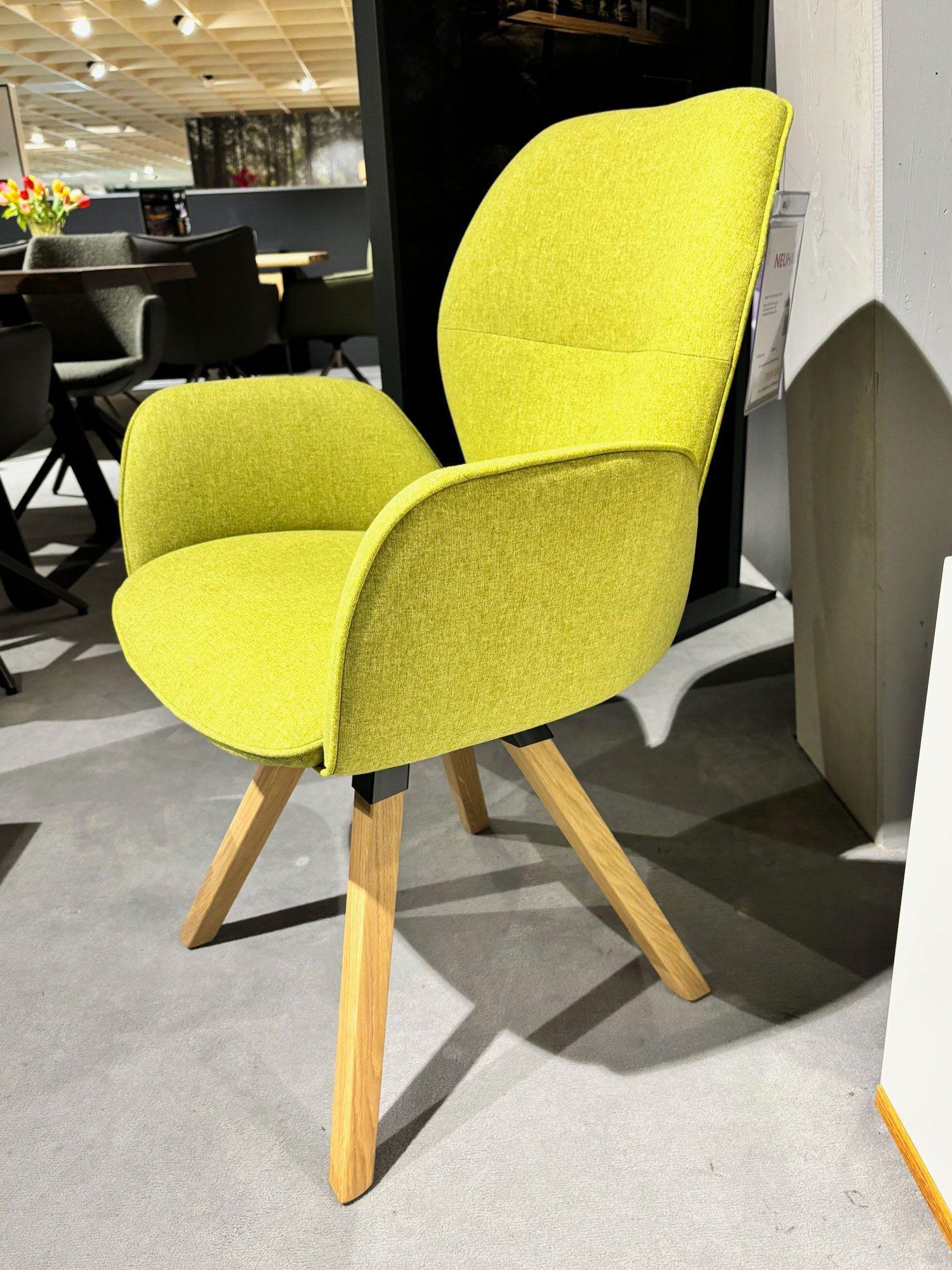 Stuhlgrupp Merlot Bezug 855 Venice grün.