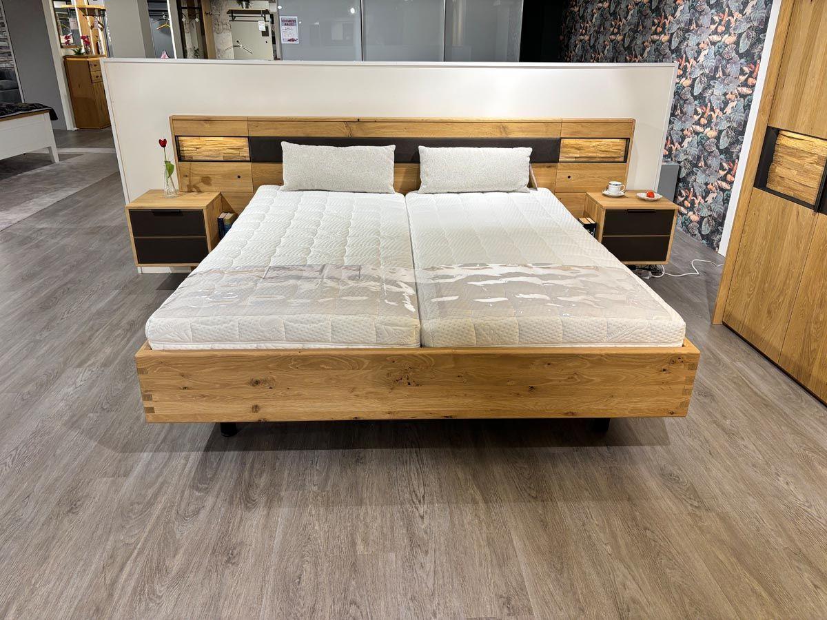 Wildeiche massiv ,soft gebürstet, Absetung Mattglas cubanit.