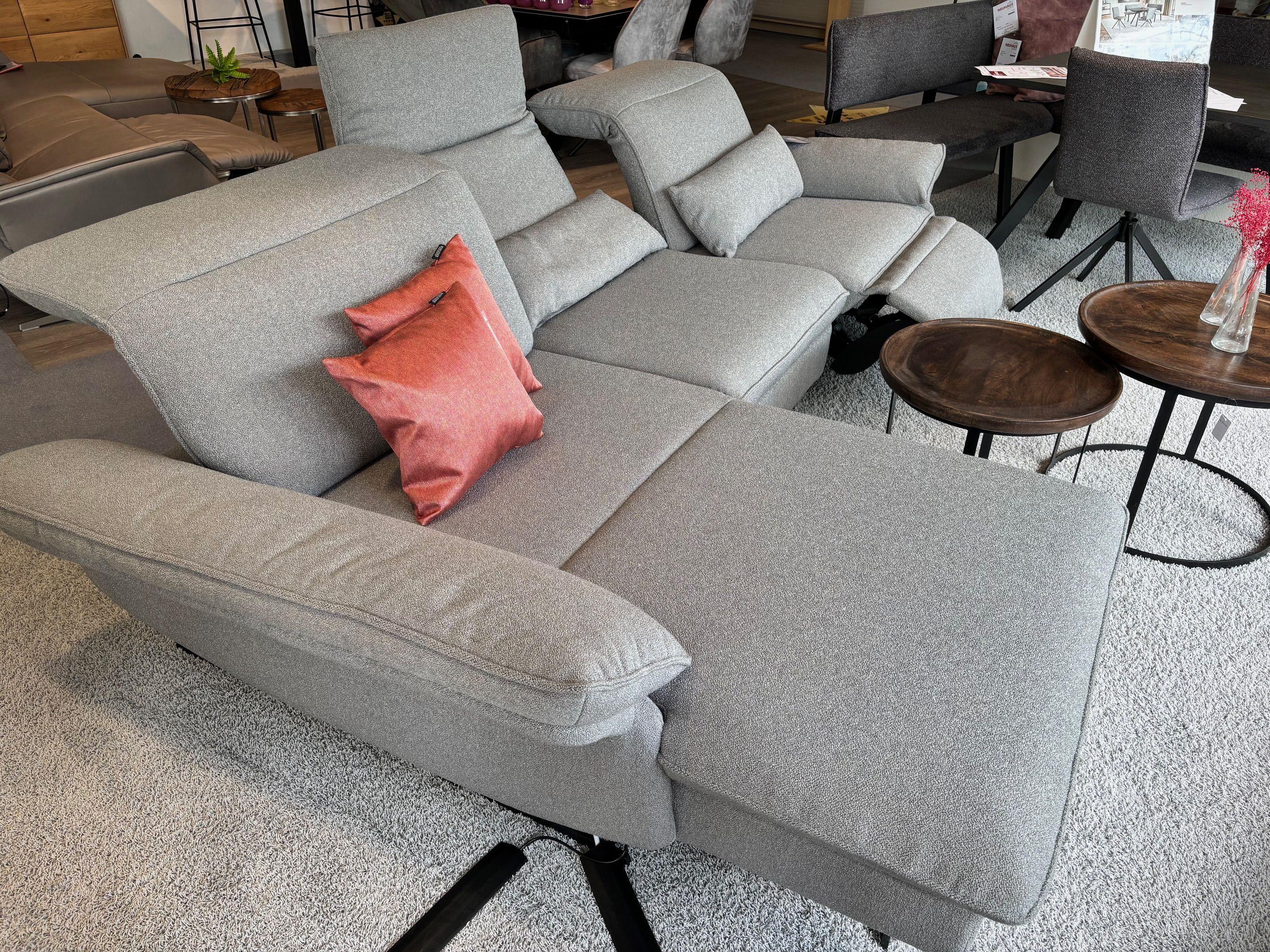 Garnitur „1077" Stoff: Q2 Loop Polo,