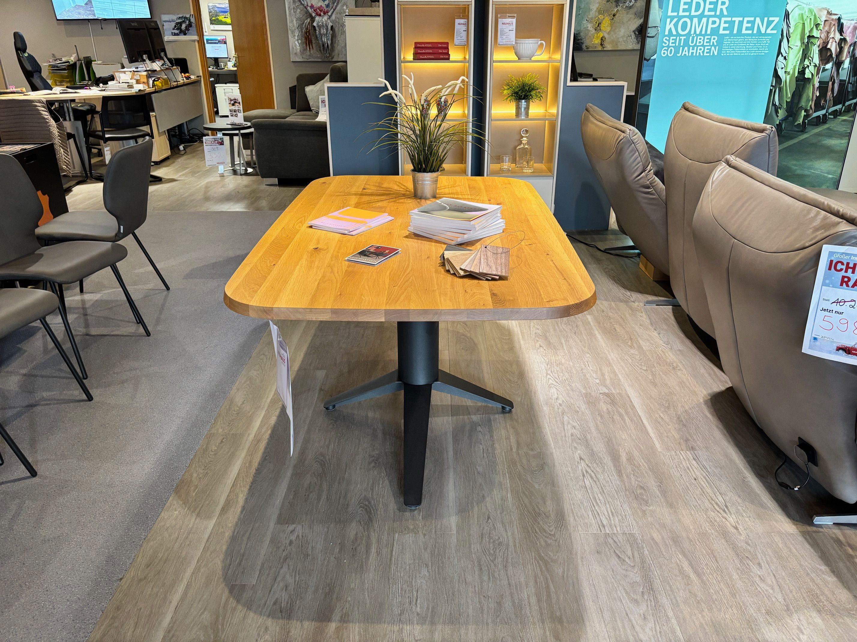 Holz Tisch  Carve -1.jpg